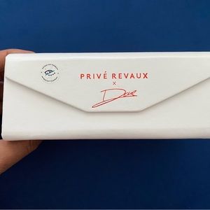 Privé Revaux Anti blue light glasses. Brand new. No scratch.